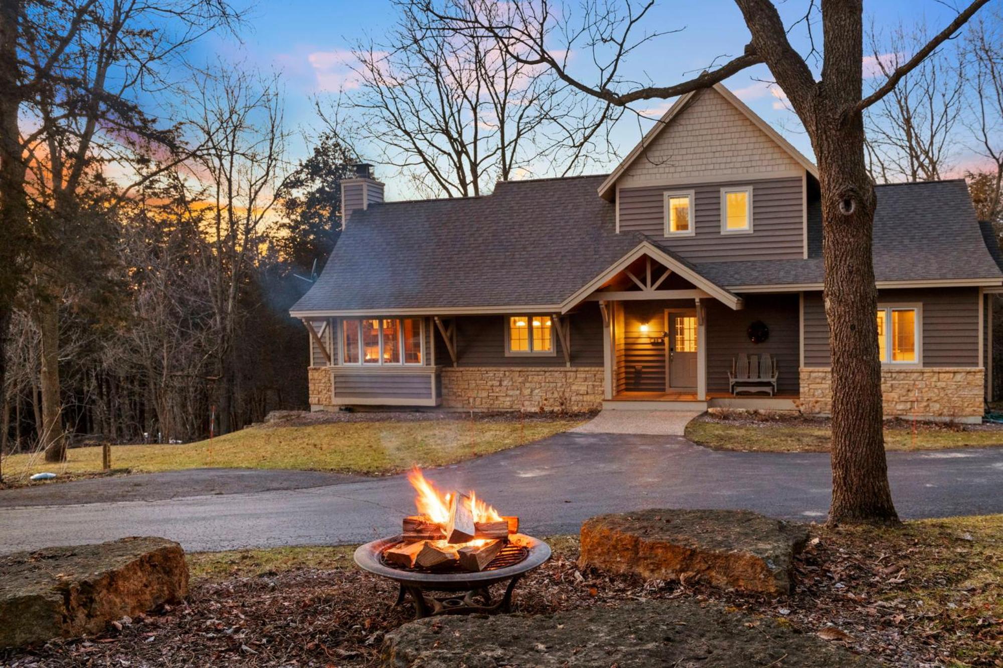 The Lodge, 'North Woods' Style, Boutique Galena Getaway! 外观 照片